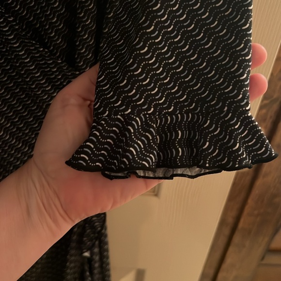 Dress - Picture 4 of 4